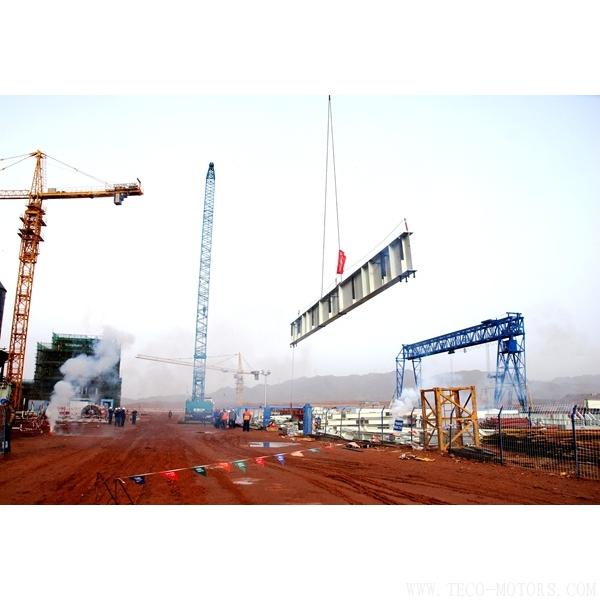 【電廠】寧夏天元熱電聯(lián)產(chǎn)有限公司2×350MW自備熱電廠工程2號機組鍋爐大板梁順利開始吊裝 - TECO東元電機 | 變頻器·伺服電機·減速機·電機解決方案
